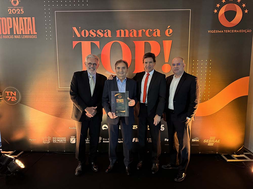  Diretoria do Sicredi RN recebe prêmio de marca mais lembrada pelo Top Natal 