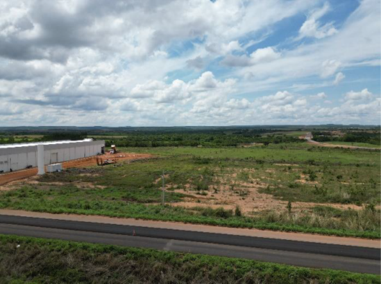  Vista aérea do imóvel 