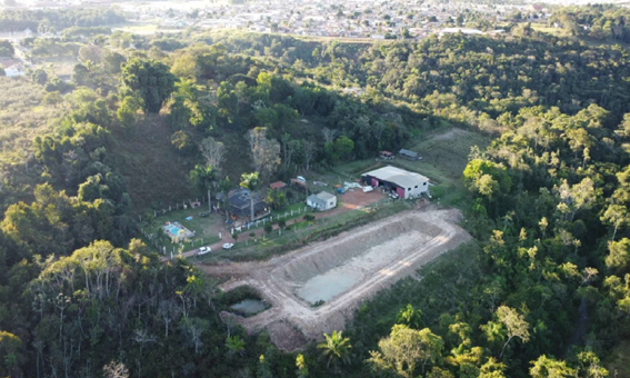  Vista aérea do imóvel 