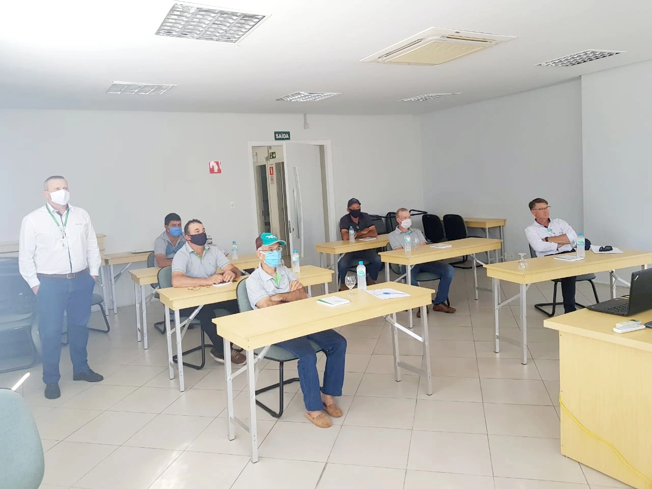  Alguns Coordenadores acompanharam pela agência, outros em suas residências.jpg 