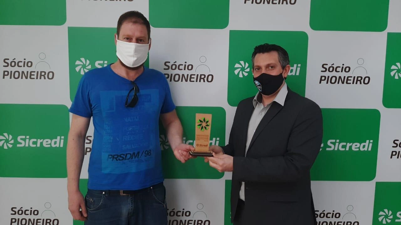 Agência de Ponte Serrada homenageia associados pioneiros-12733038227527734097.jpg 