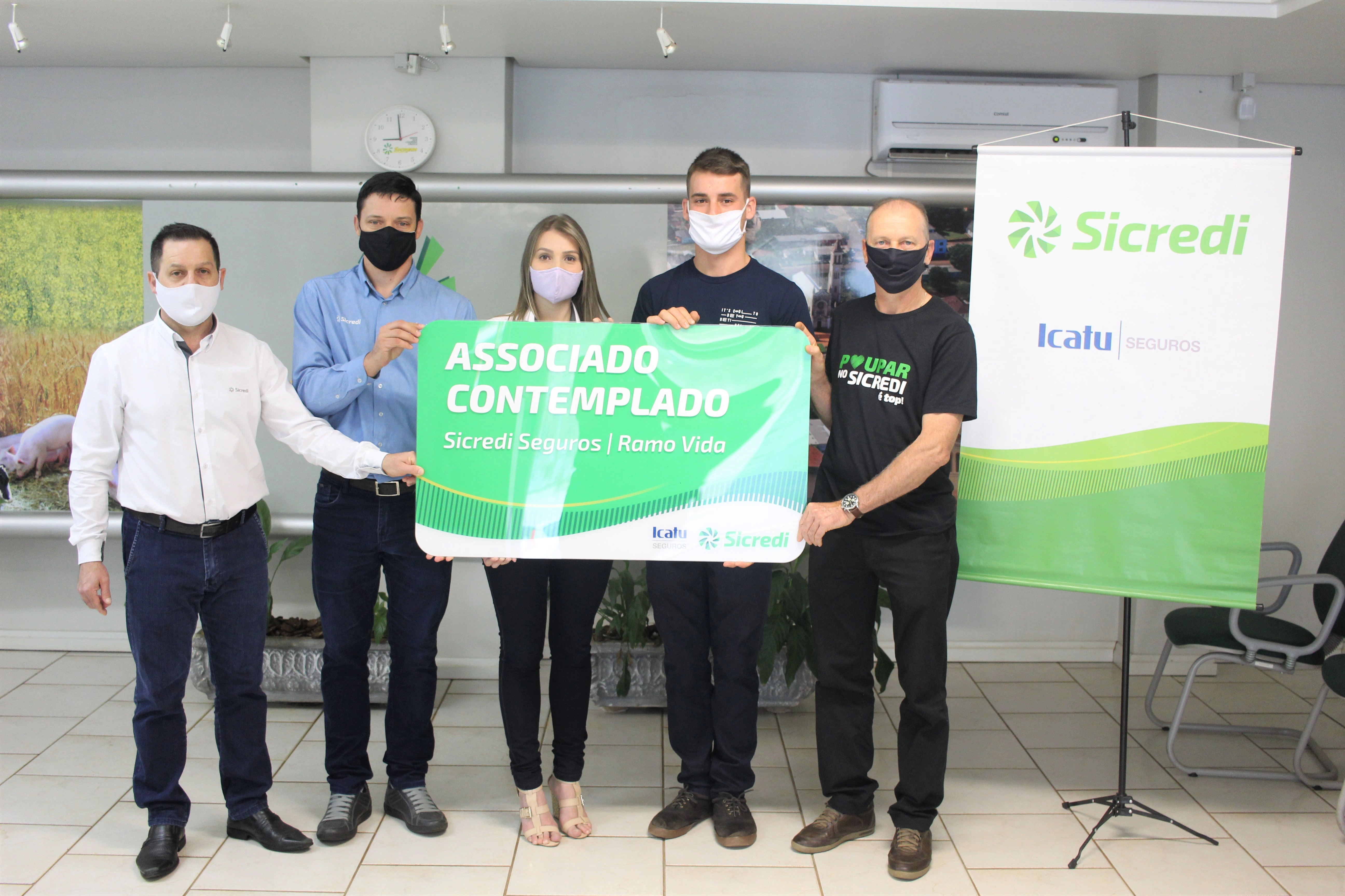  Entrega da premição ao Contemplado-8278072063164206937.JPG 
