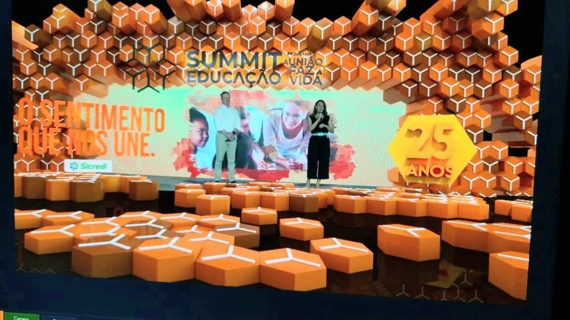 Sicredi-reune-45-mil-educadores-em-evento-online-sobre-aprendizagem-e-amabilidades-5984296133348152548.jpg 