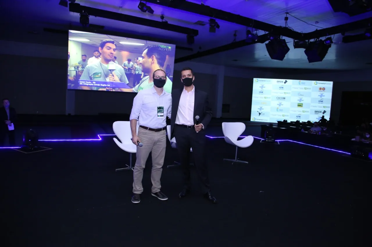  homenagem-apoio--jovens-empreendedores-11592436618600106760.jpg 