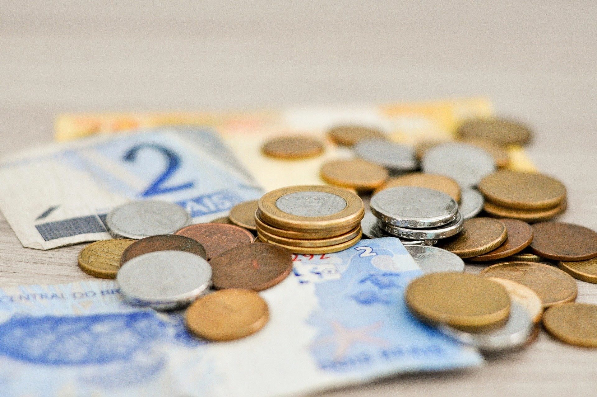  Cinco-dicas-para-aproveitar-o-decimo-terceiro-mesmo-com-reducao-de-valores-4500290132786170037.jpg 