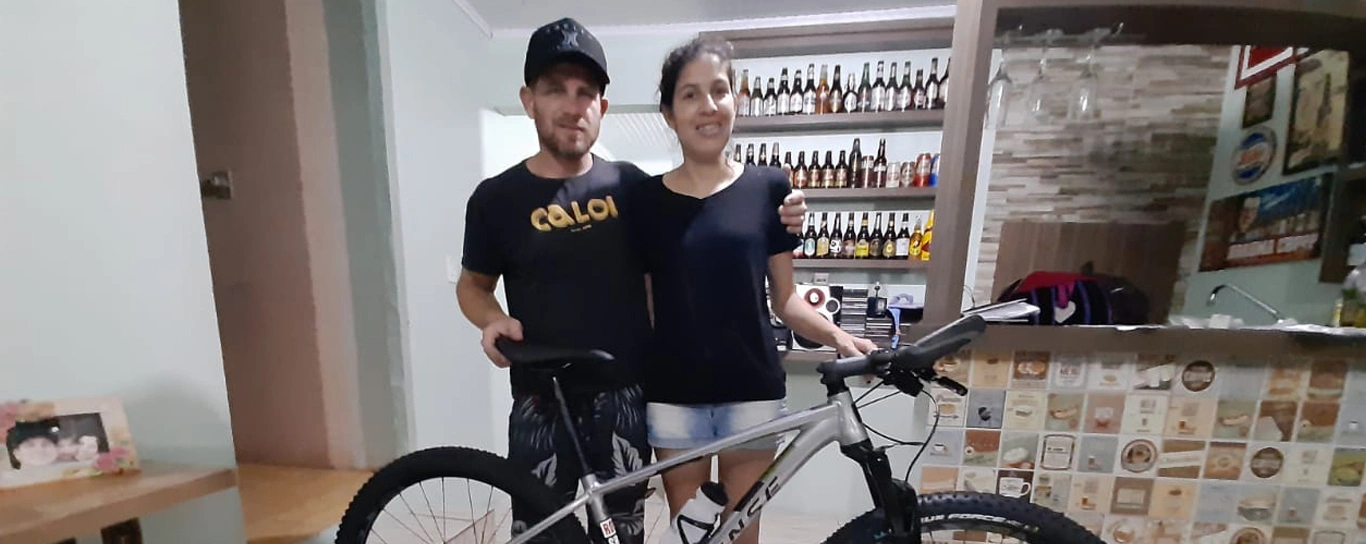  foto associado bicicleta-13006007793722314017.jpg 