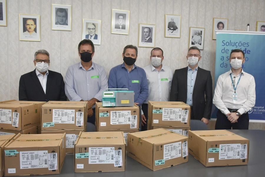 Sicredi UniEstados doa 10 bombas de infusão para o Hospital de Caridade de Erechim-14001057243943446078.jpg 