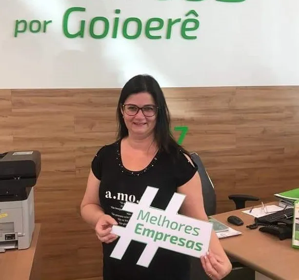  Foto de uma pessoa 
