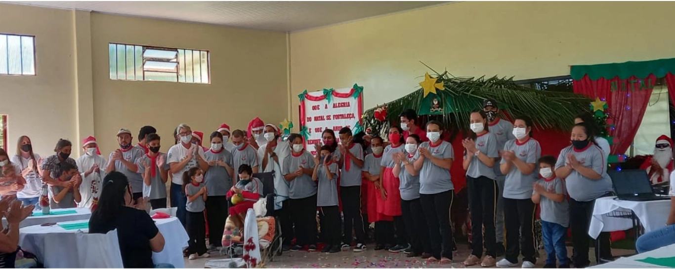  foto site Sicredi distribuiu cestas de Natal em escolas e entidades-521828965124767411.jpg 