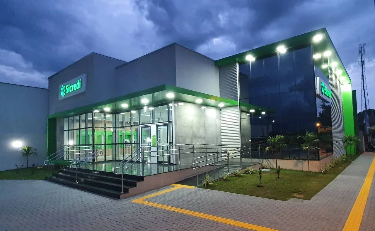  JUSSARA-6112102628869334823.jpg 