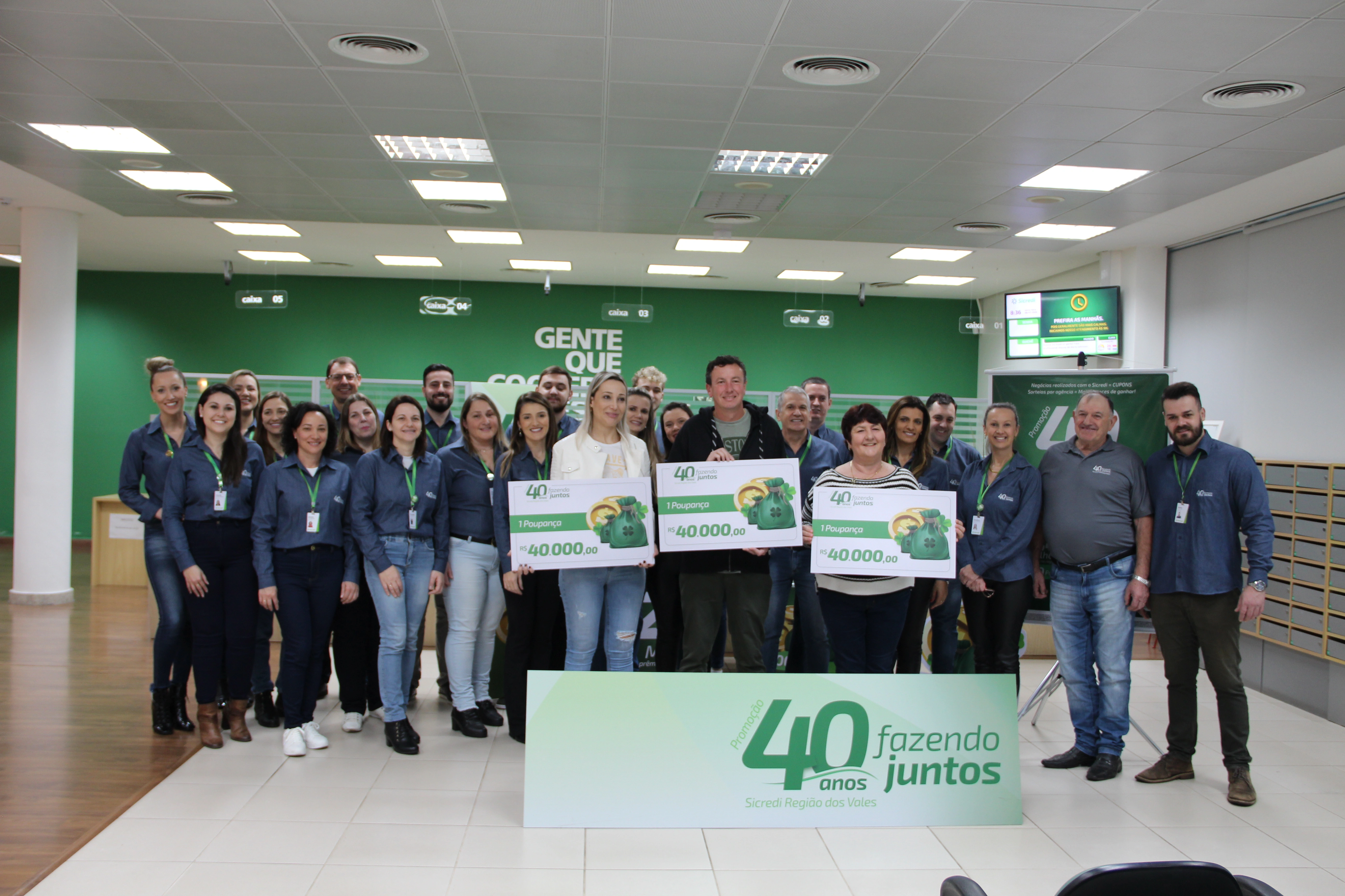  Associados contemplados na agência do centro em Encantado 