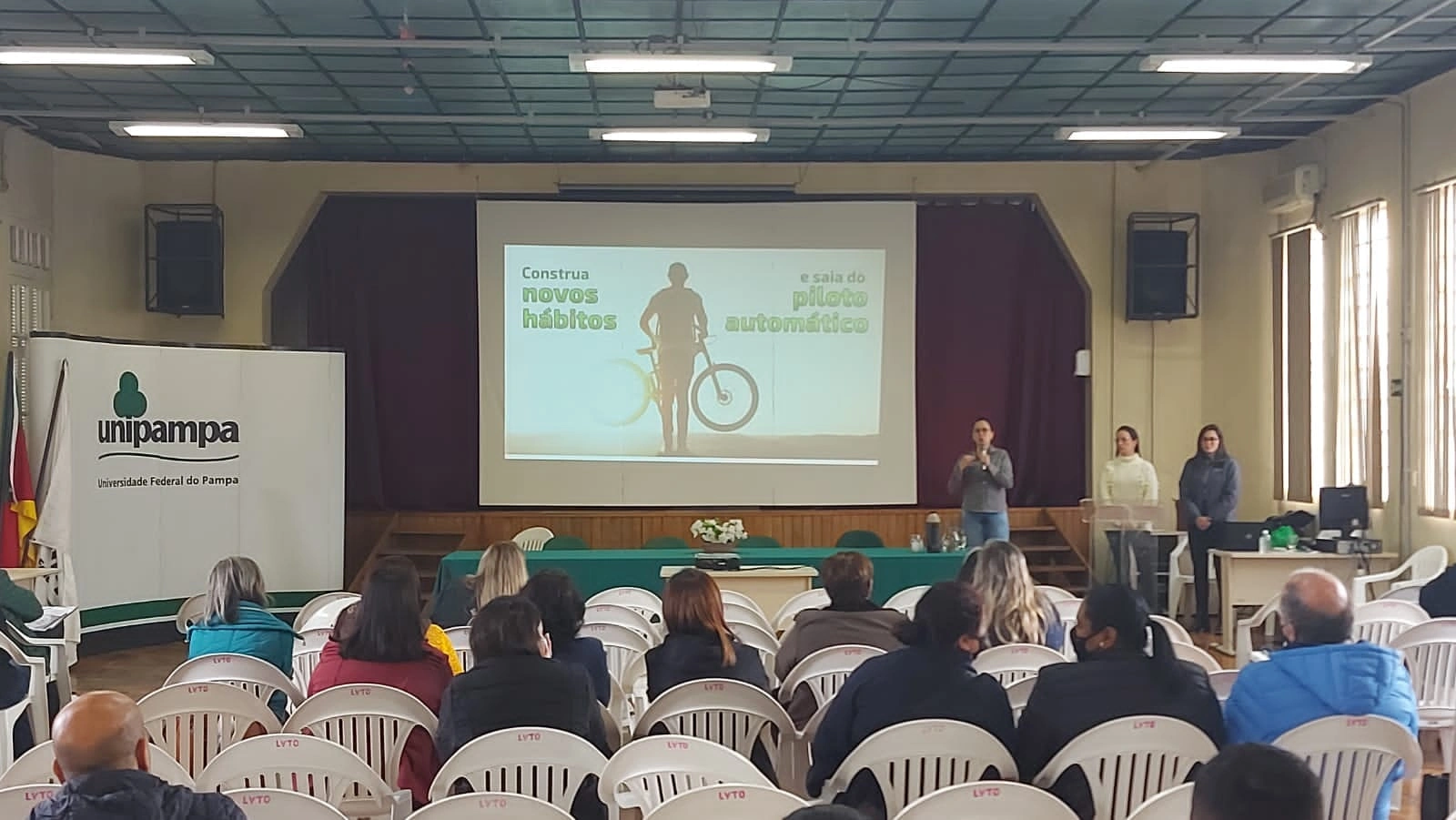  Unipampa adultos.jpg 