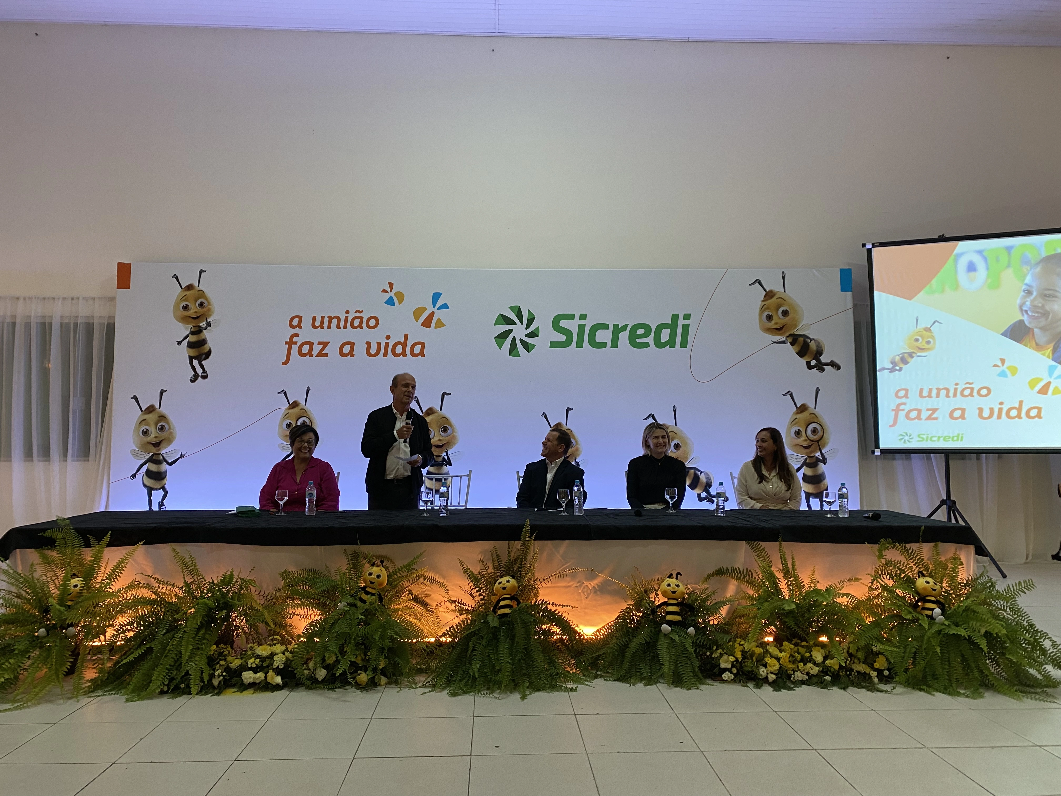  União Faz A Vida chega a Lorena.jpg 