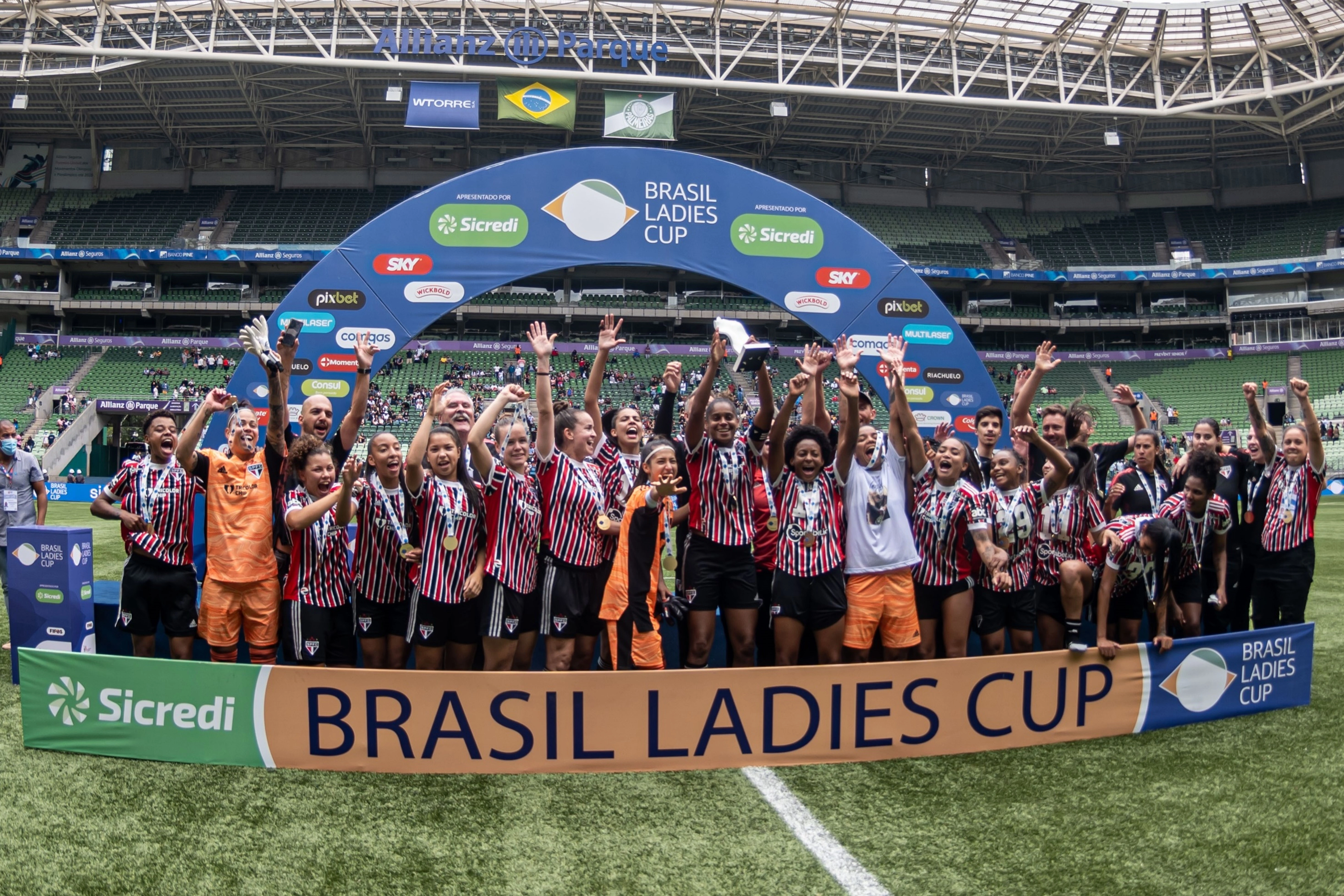  Sicredi_Ladies Cup.jpg 