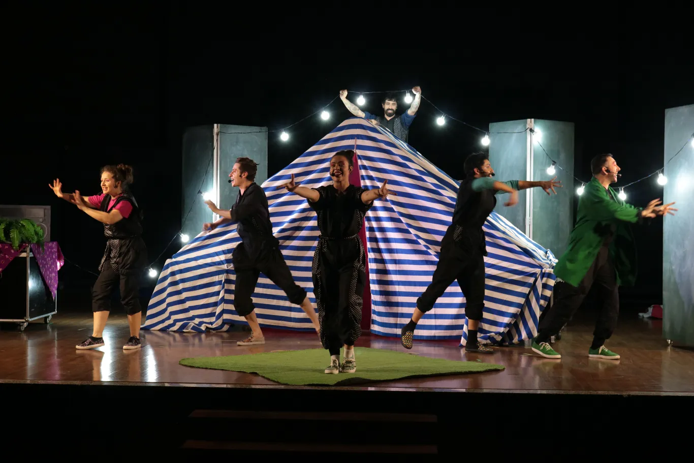  MicrosoftTeams-image (1).png 