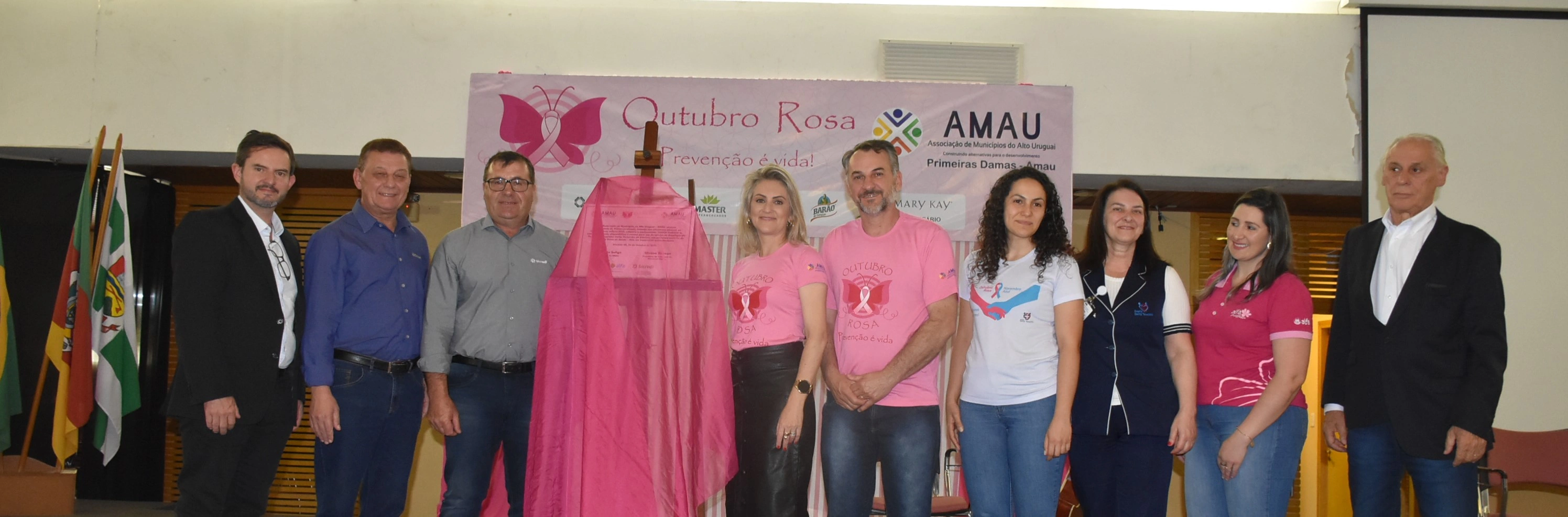  Descerramento de uma placa marcou a entrega simbólica da Touca Inglesa à Fundação Hospitalar Santa Terezinha.jpg 