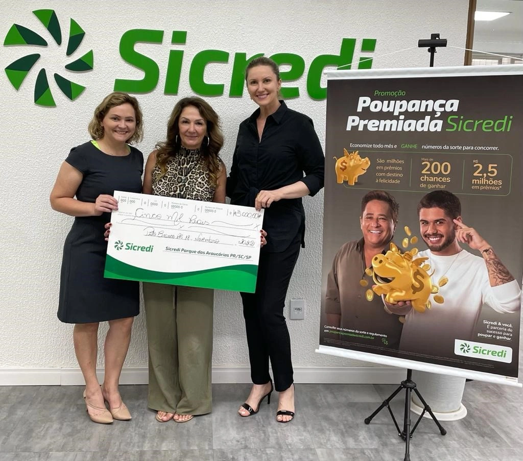  Associada de Pato Branco é sorteada na campanha de poupança 