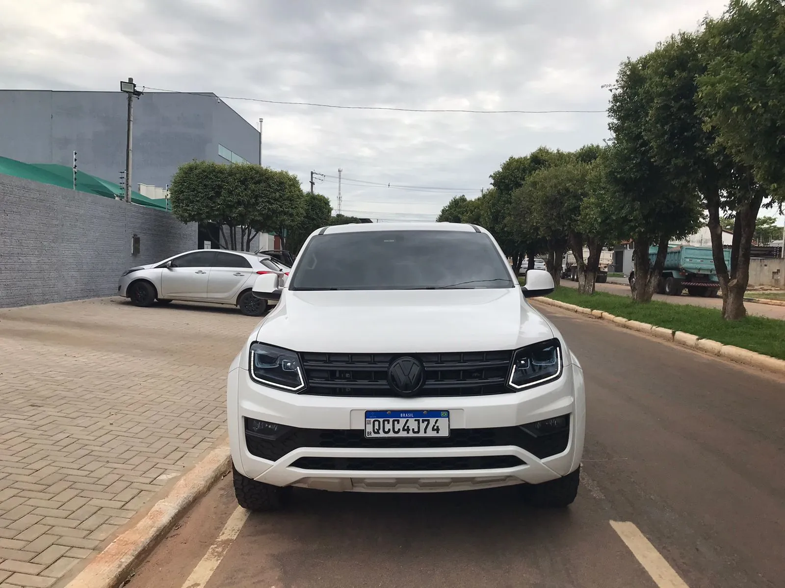  VOLKSWAGEN AMAROK 7.jpg 