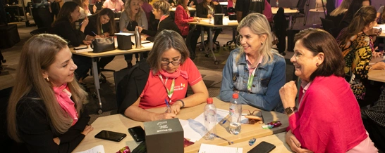  Inspirados pela força da natureza, jovens e mulheres do Sicredi refletem sobre liderança em Foz do Iguaçu (PR).png 