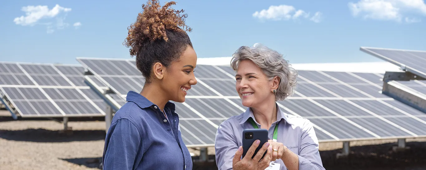  Placas-solares-Economia-verde.jpg 