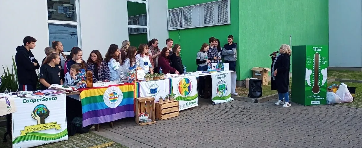 Coops Escolares.jpg 