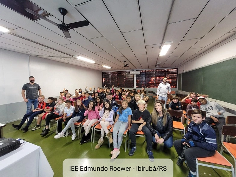  IEE Edmundo Roewer - Ibiruba-RS - Renan, Fabi e Neto.jpg 