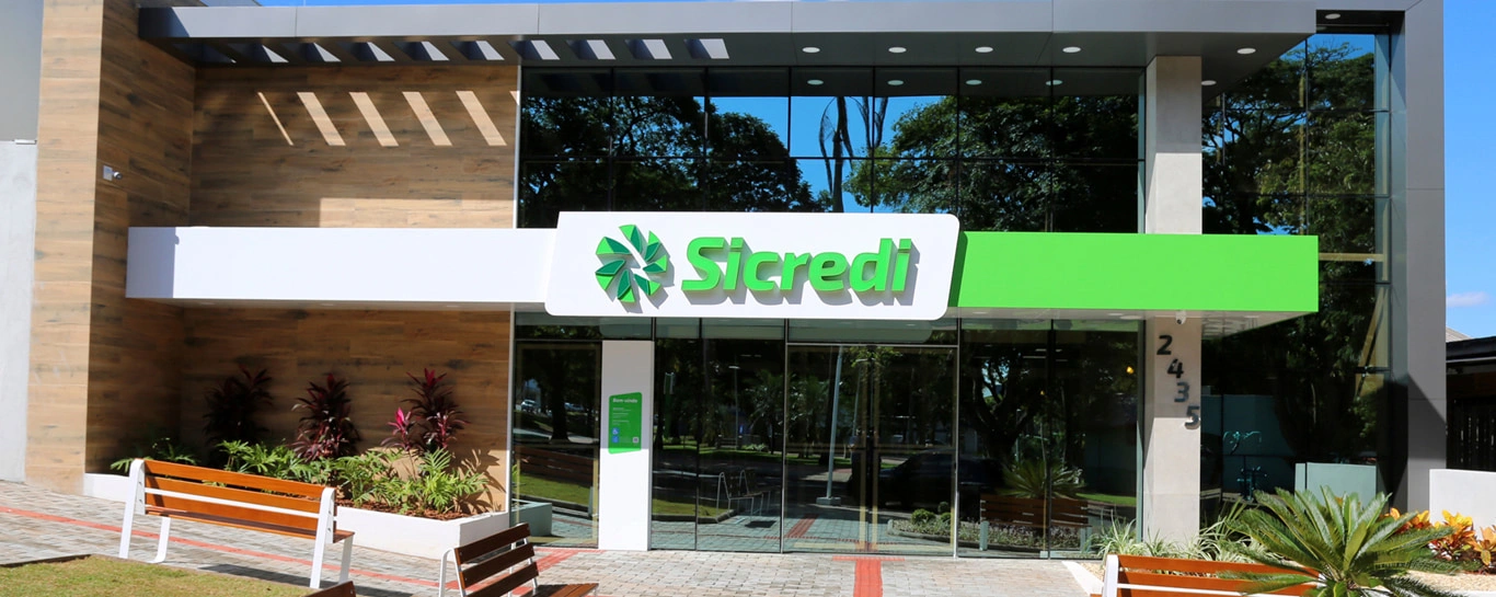  Sicredi reinaugura agência em Iporã (PR) (2) 