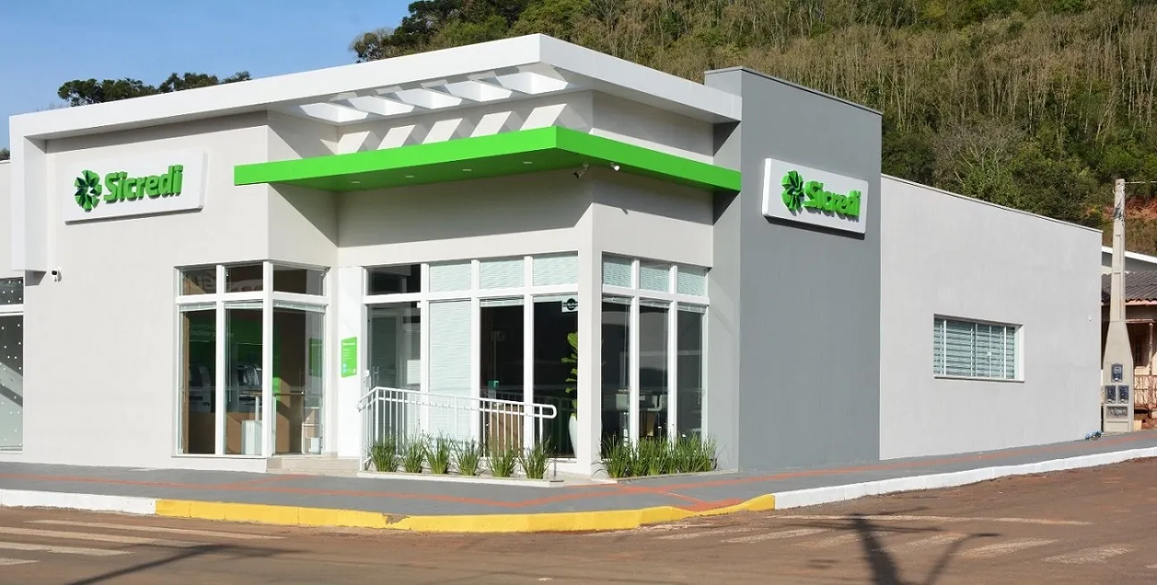  Reinaugurada agencia em Charrua RS.jpg 