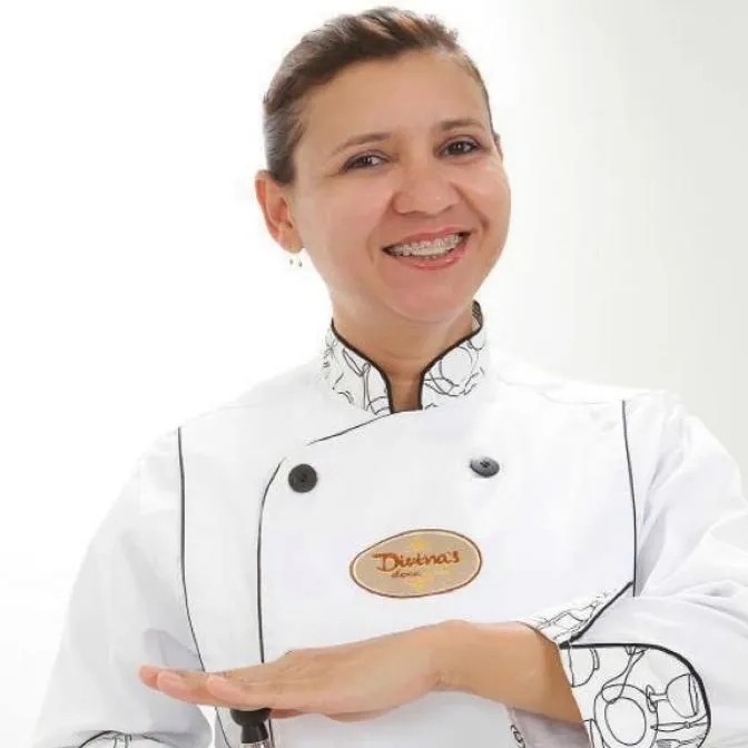  mulher sorrindo 