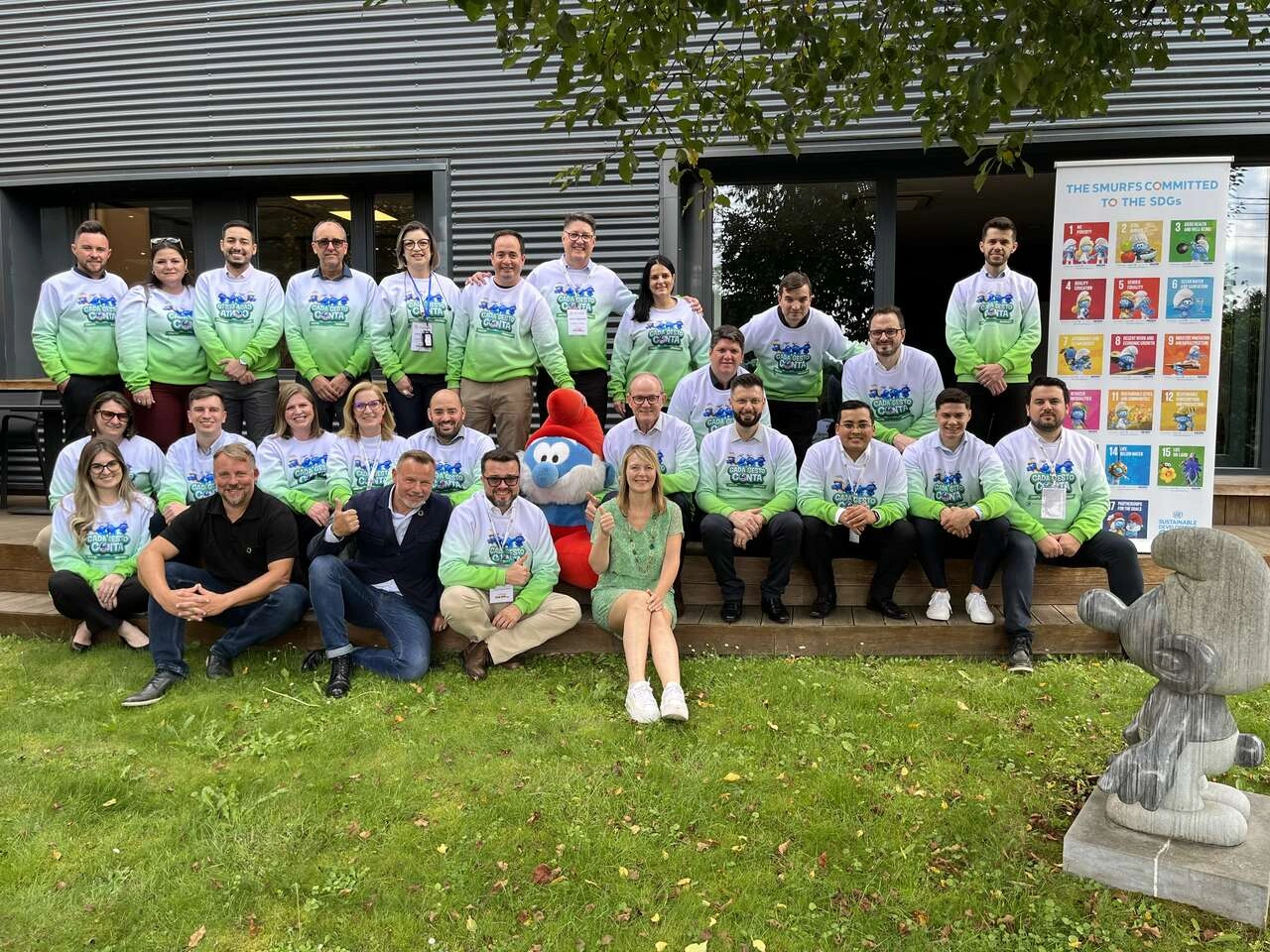  Sicredi-e-Smurfs-renovam-parceria-pelo-desenvolvimento-sustentavel1_Easy-Resize.com.jpg 