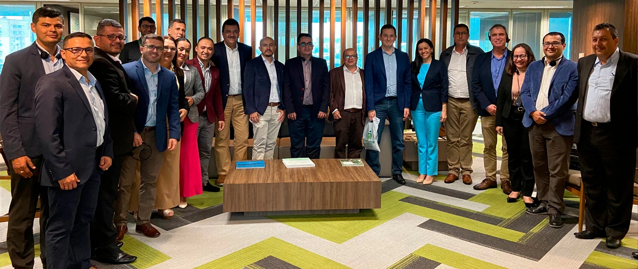  Sicredi recebe visita da Federação de Cooperativas da Colômbia.jpg 
