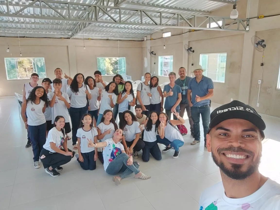  alunos das Coops Escolares.jpg 