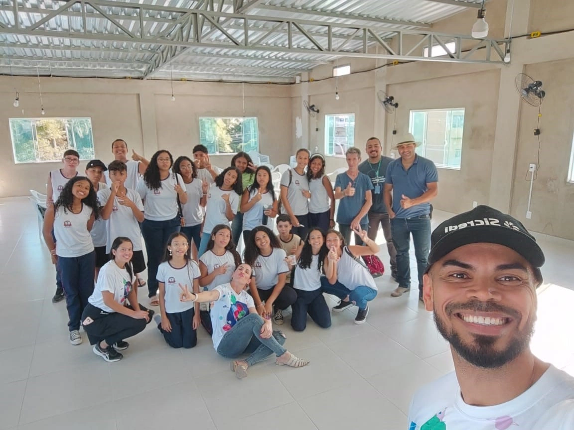  alunos das Coops Escolares.jpg 