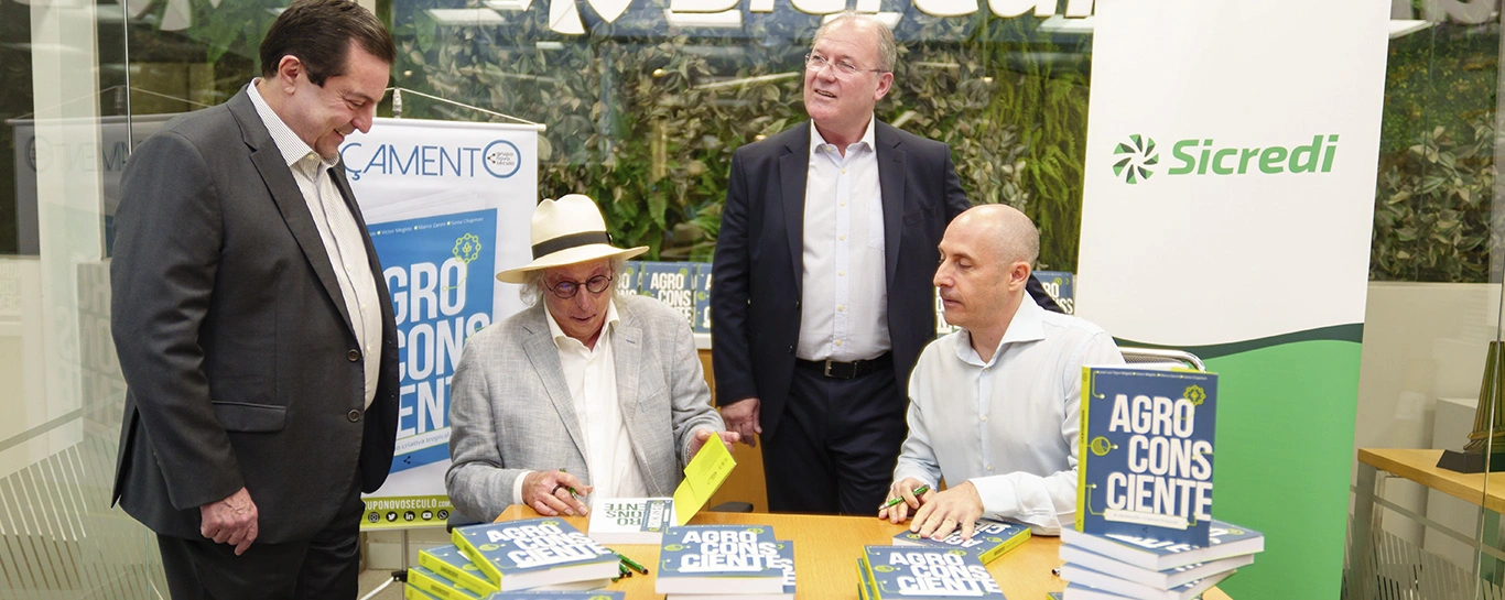  Livro.jpg 
