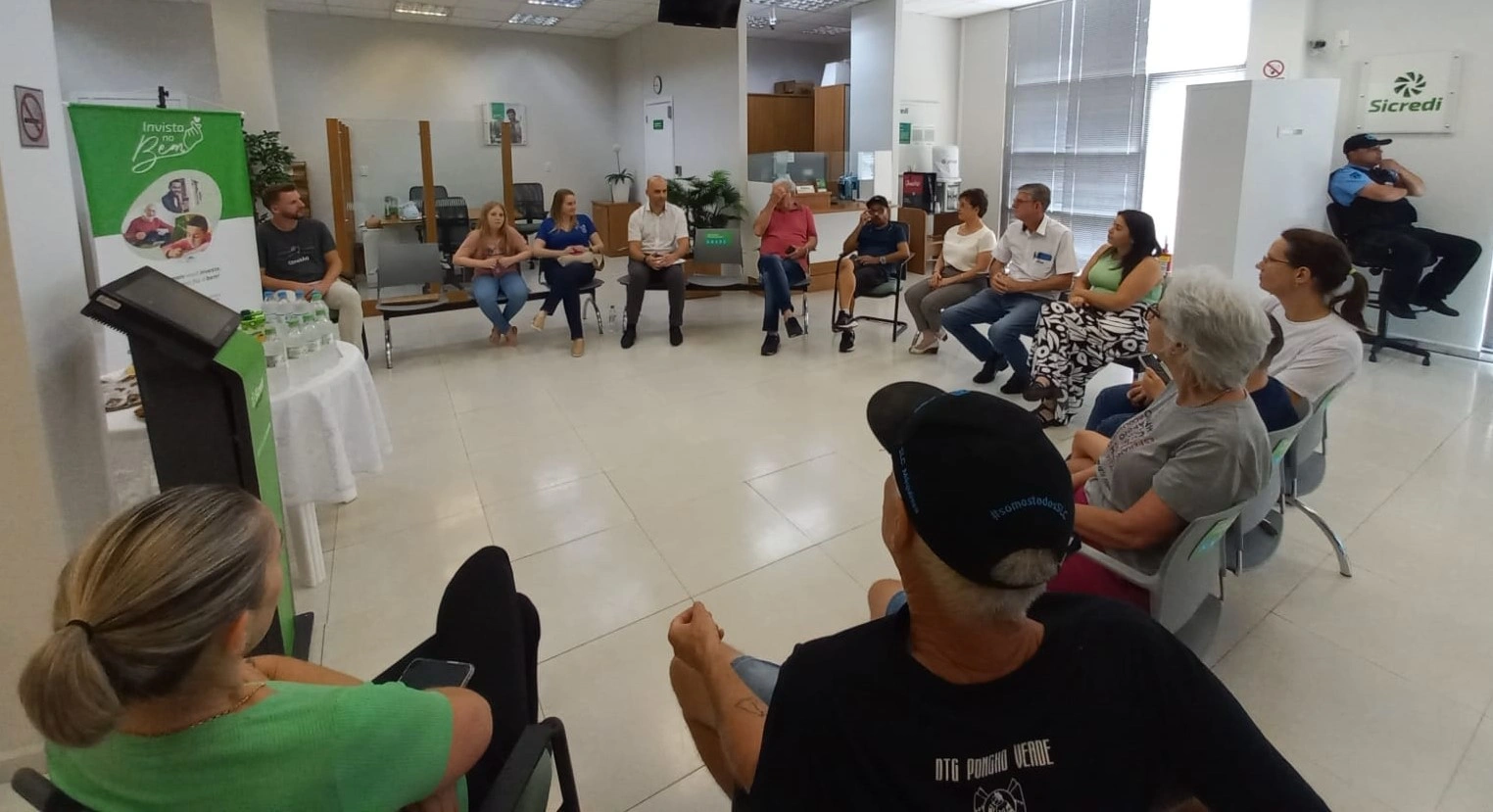 Entregas do Invista no Bem na agência Panambi São Jorge.jpg