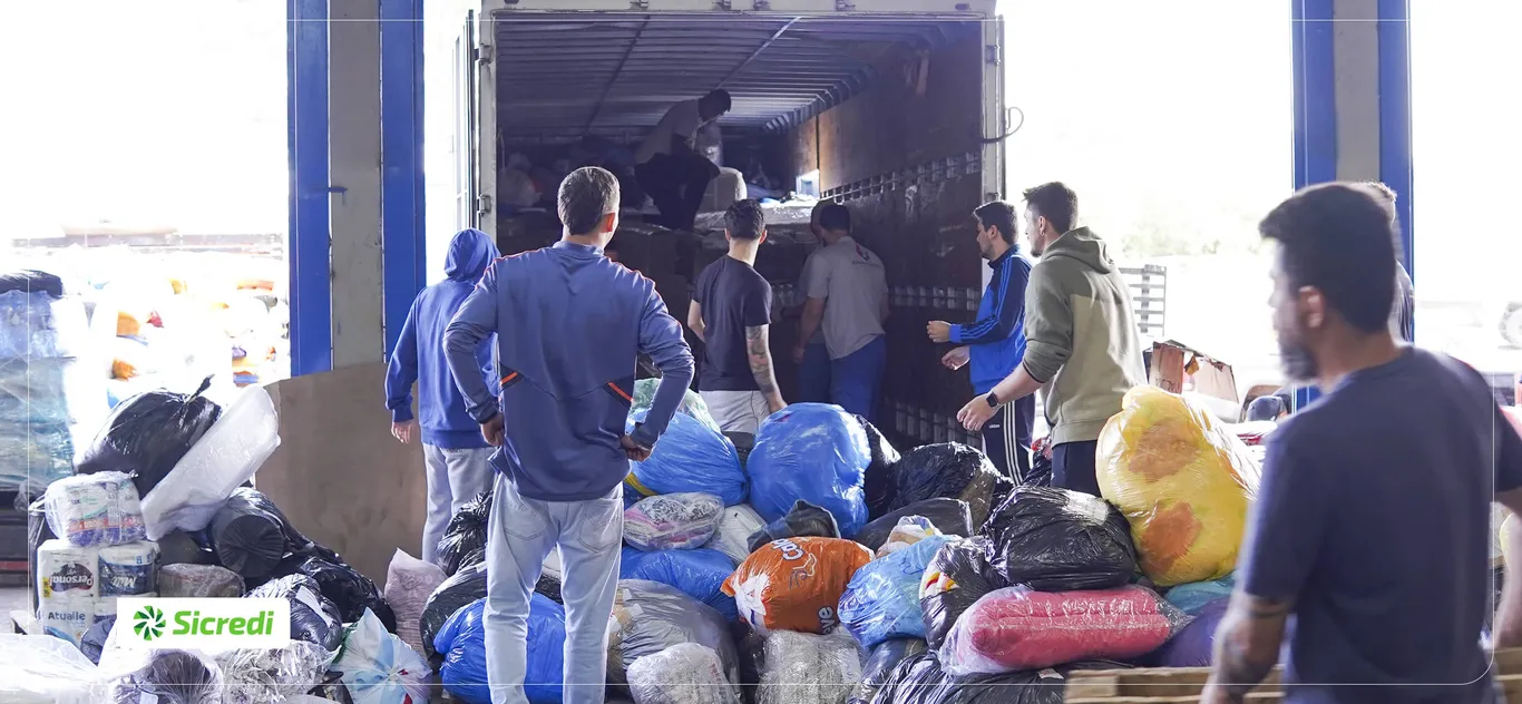  Sicredi dobra o valor arrecadado em movimento nacional para o Rio Grande do Sul e inicia nova mobilização.jpg 