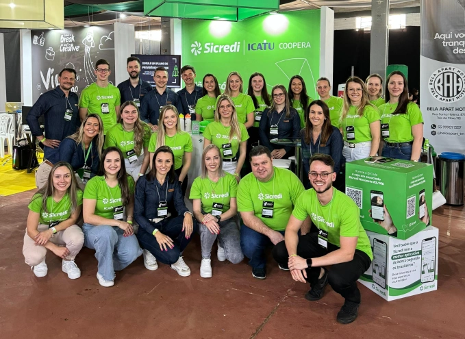  colaboradores sicredi_.png 