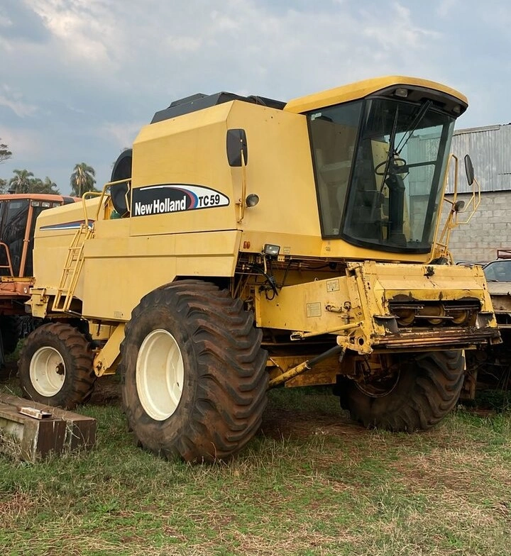  COLHEITADEIRA MODELO TC59_1_Easy-Resize.com.jpg 