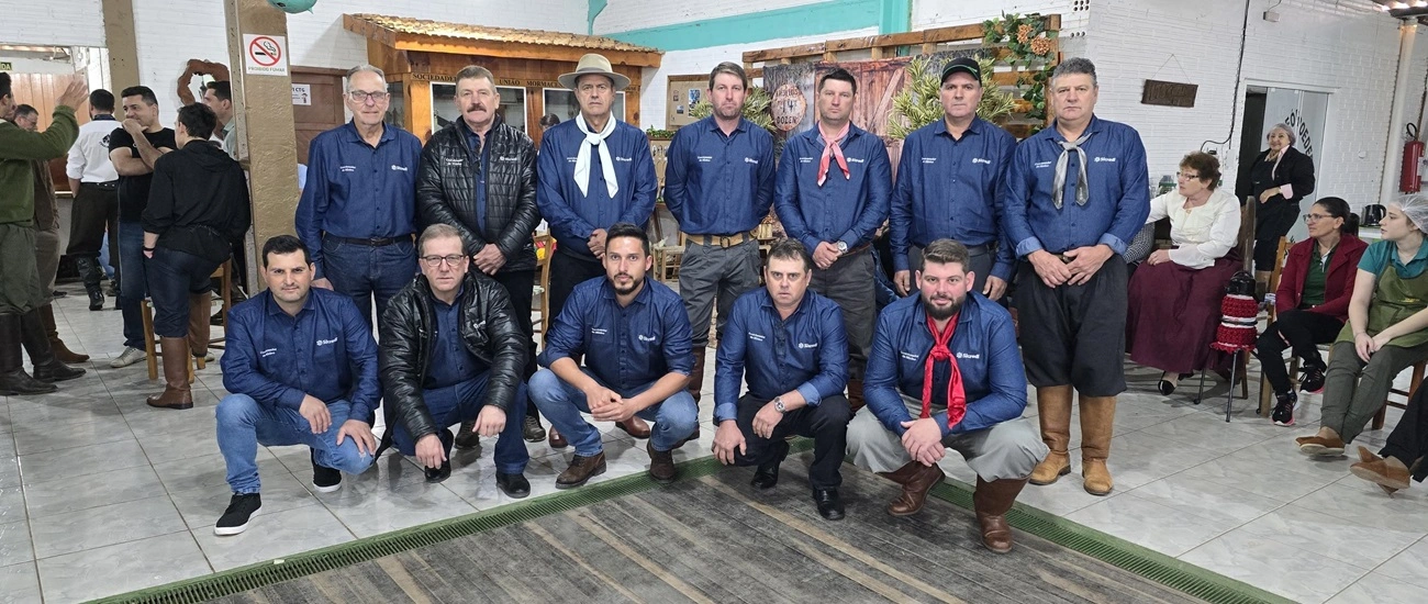 O Momento contou com a participação dos coordenadores de núcleo do município, colaboradores da agência e do conselheiro de administração Leandro Musskopf. 