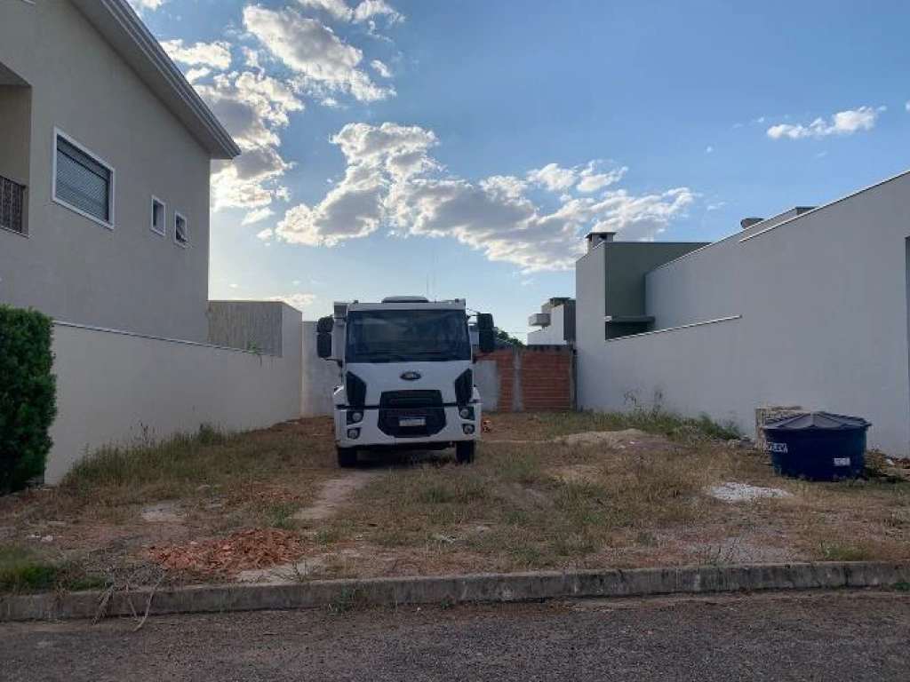  Rua 09, Quadra n° 20, Lote n° 12, Condomínio Residencial das Palmeiras, Campo Verde - MT 
