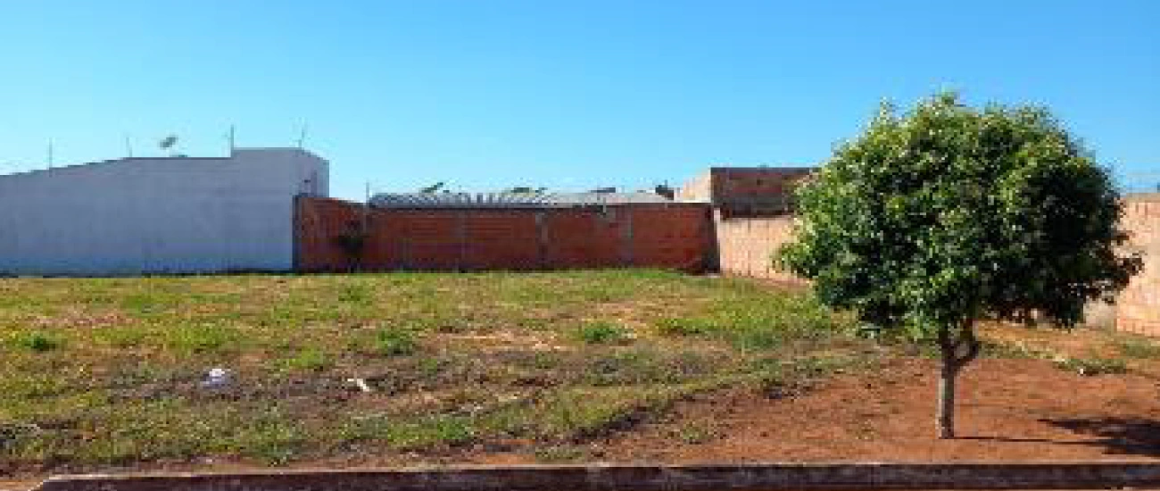  Lote: 372m² - R$ 274.000,00 - Av. Eugênio Prati - Quadra nº20, Lote nº 03 - Greenville, Campo Verde – MT. 