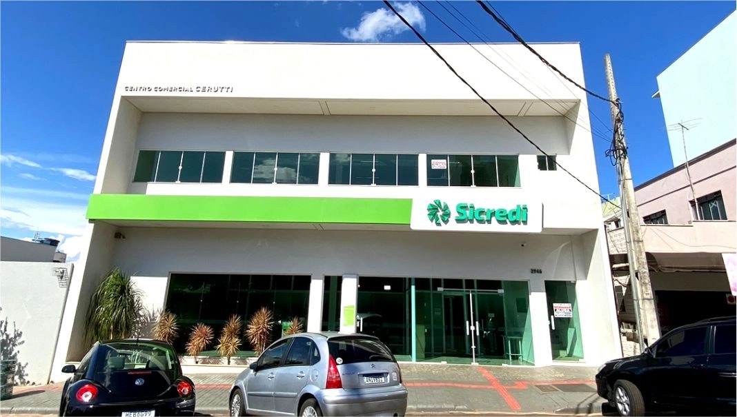 FACHADA AGENCIA REALEZA