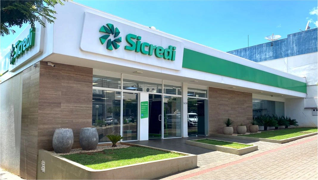 fachada agencia Santo Antonio Do Sudoeste - PR