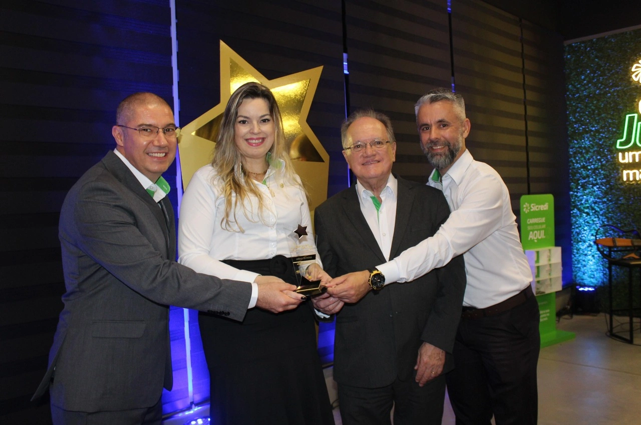  Mídia (1)_Easy-Resize.com.jpg 