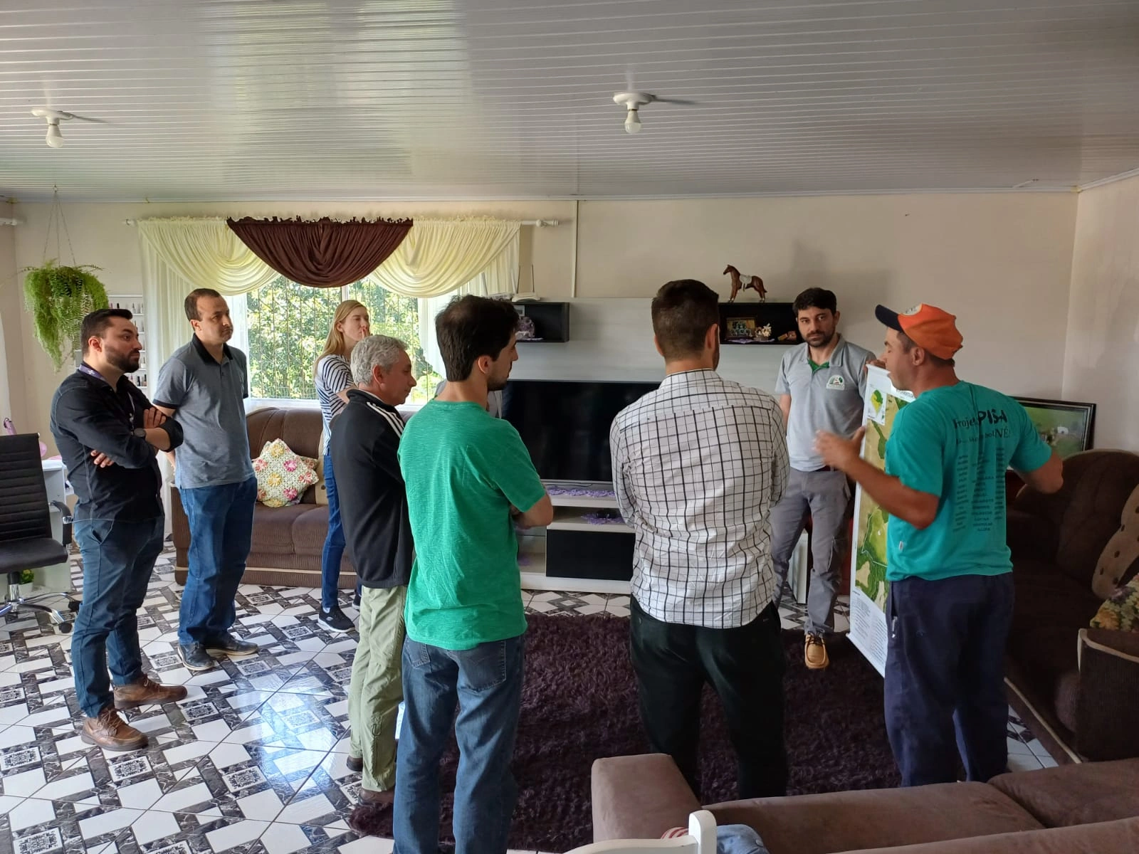 Técnicos do PISA explicam método para representantes estaduais e federais