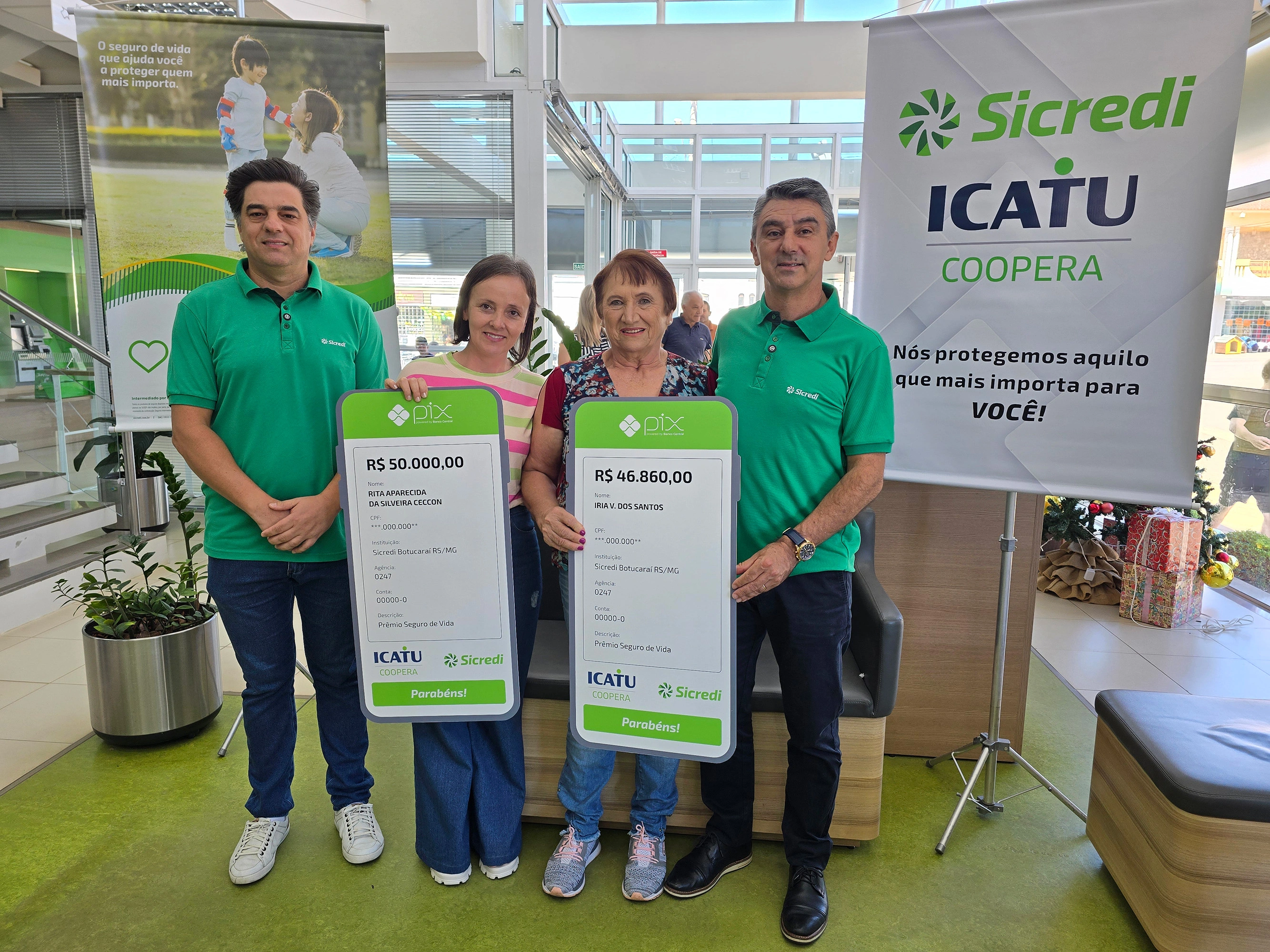 Presidente Carlos Rogério Matuella acompanhou a entrega