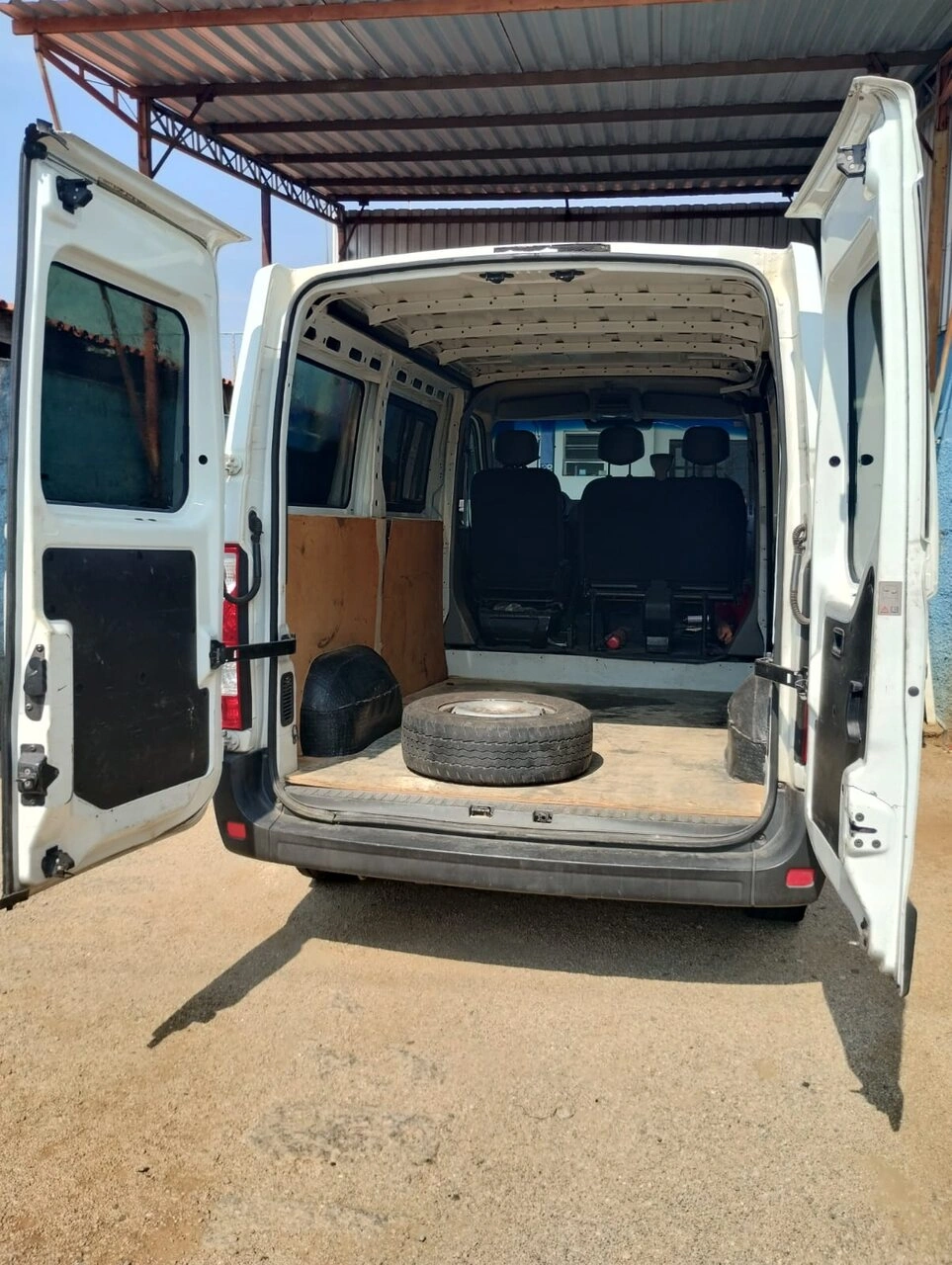  traseira aberta_Easy-Resize.com.jpg 