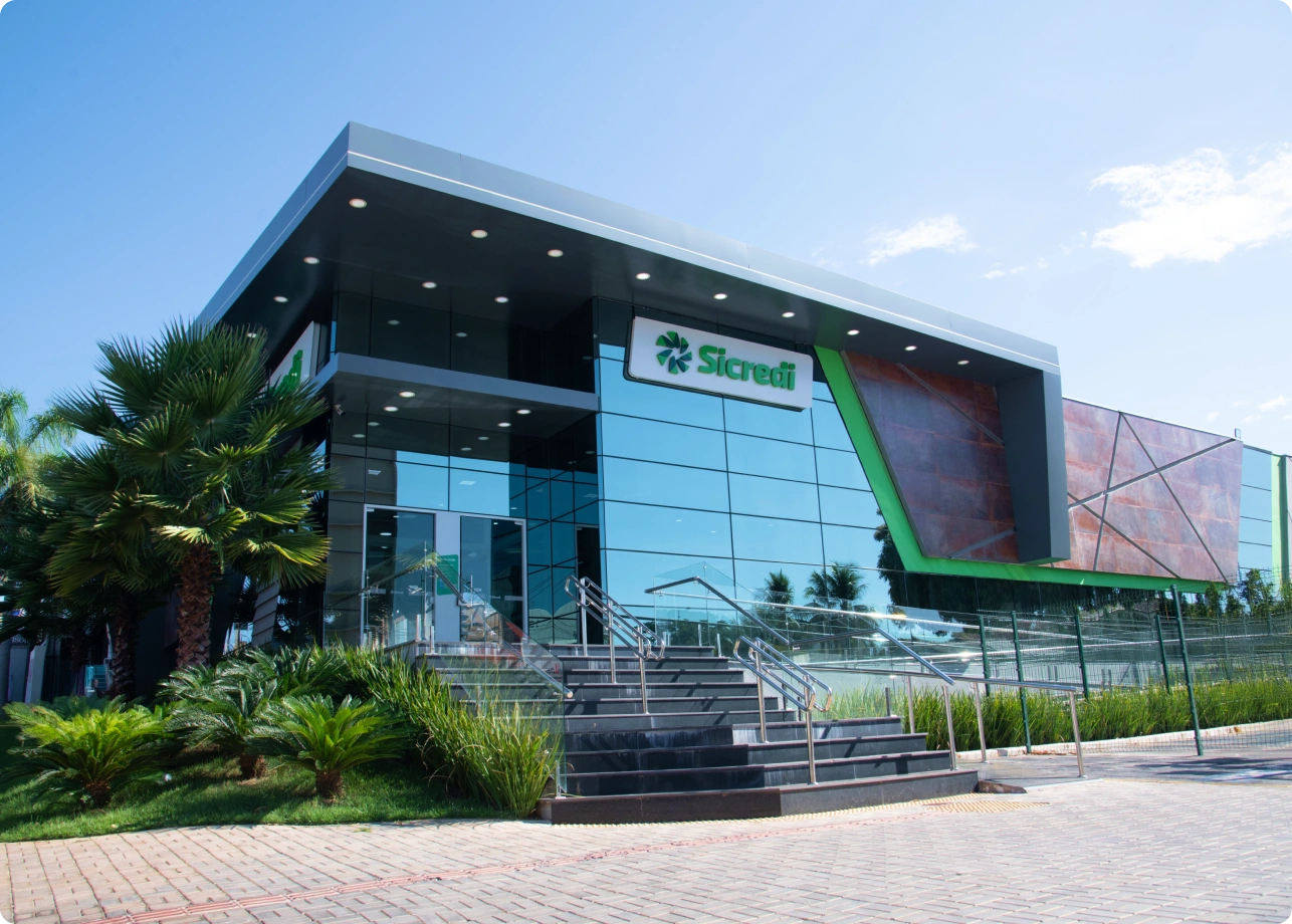  A gente cuida muito bem do seu dinheiro. E melhor ainda de você 