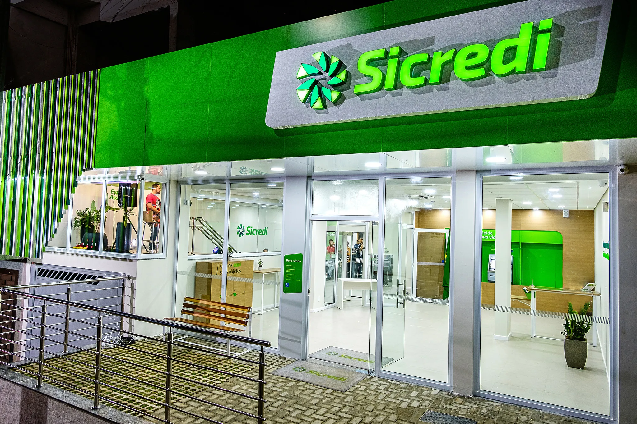  Fachada da Agência de Divino da Sicredi Botucaraí RS/MG 