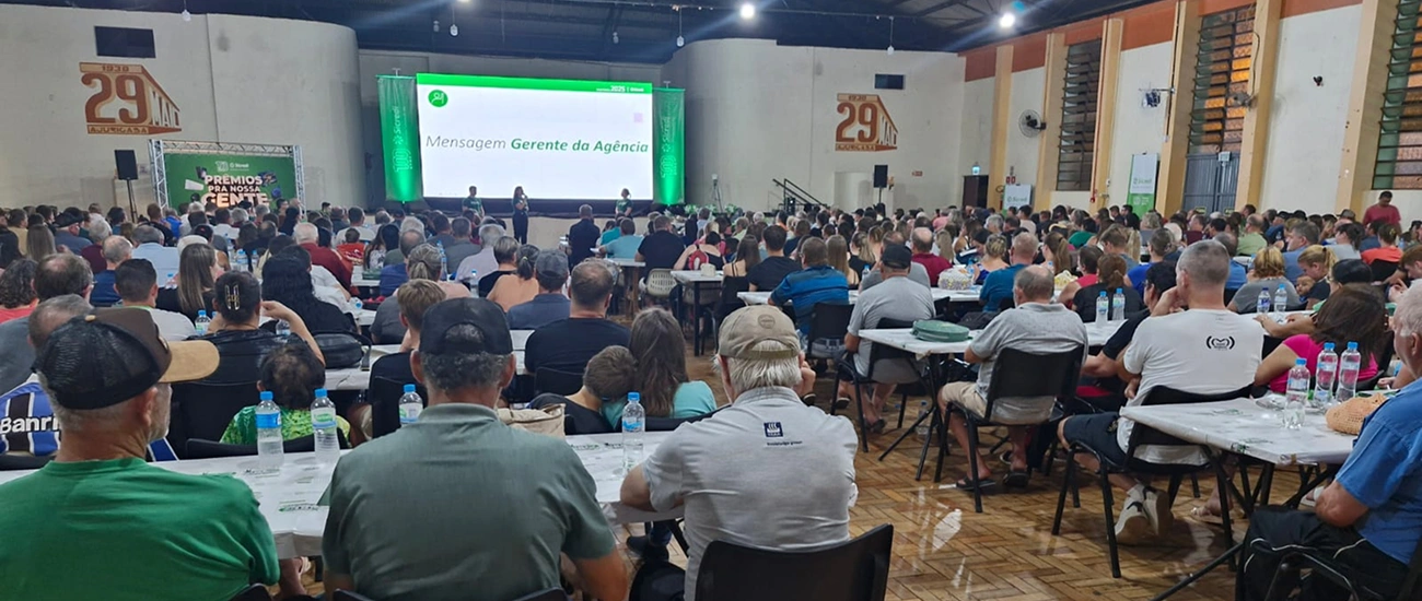  Associados compareceram ao Clube 29 de Maio para a Assembleia da agência Ajuricaba 